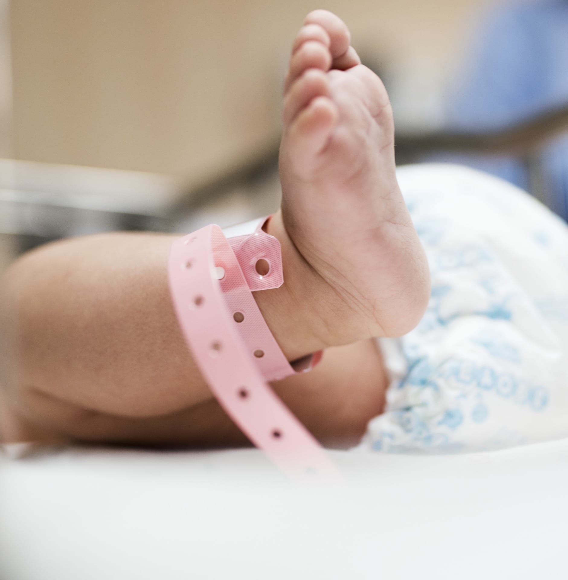 baby foot in the NICU